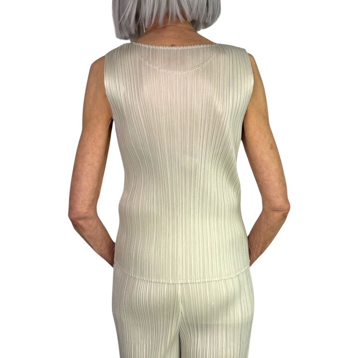 MC : MAY TANK TOP