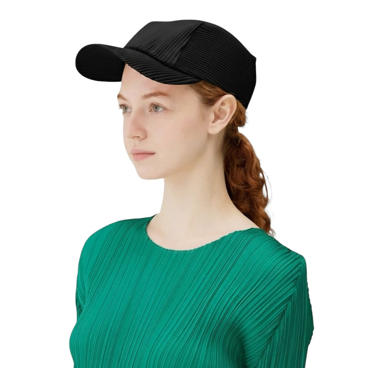 PLEATS CAP