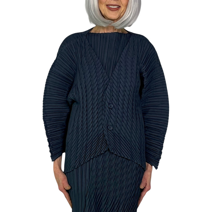 UNFURLING PLEATS JACKET