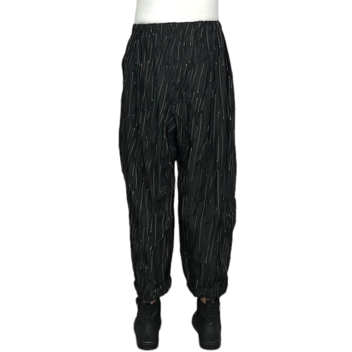 RANDOM TUCK BARREL PANT