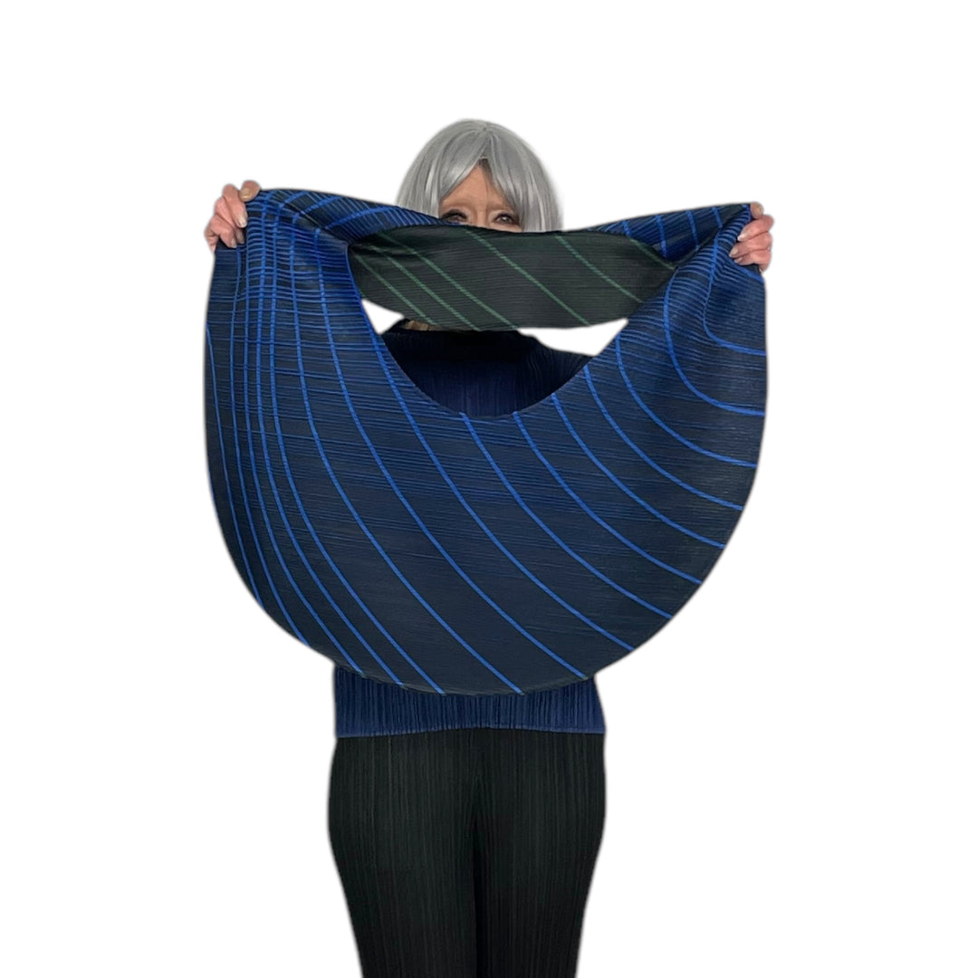 WORMHOLE SCARF