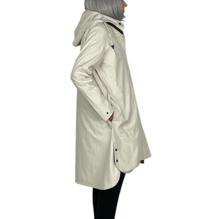 MATTE RAINCOAT